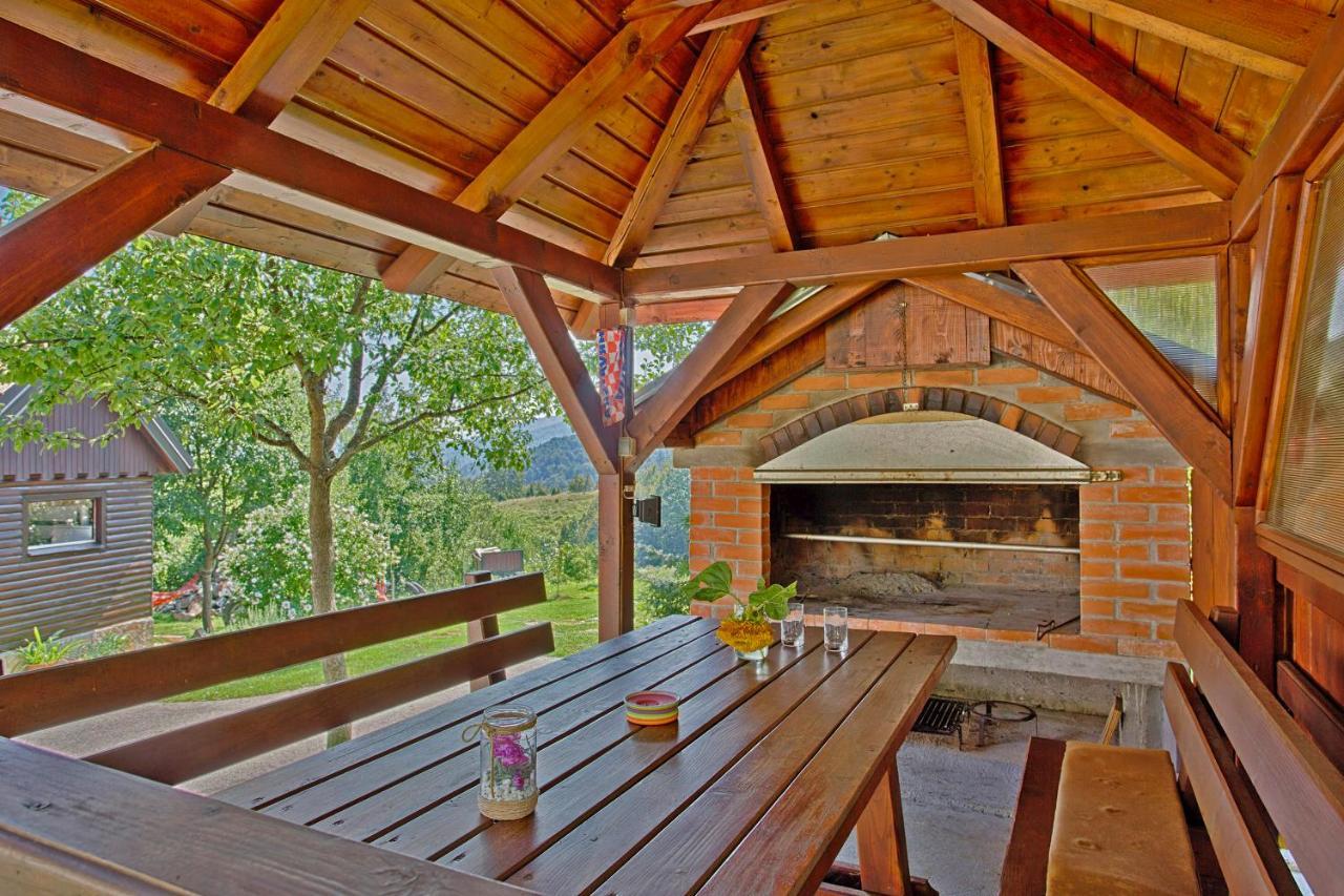 Andrea In Sertic Poljana - Haus Fuer 6 Personen Plitvička Jezera Exterior foto