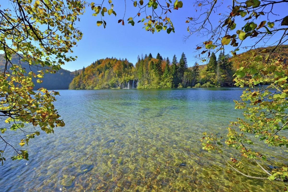 Andrea In Sertic Poljana - Haus Fuer 6 Personen Plitvička Jezera Exterior foto